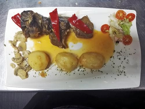 Plato de cocina gallega - Restaurante Casa O Gurés