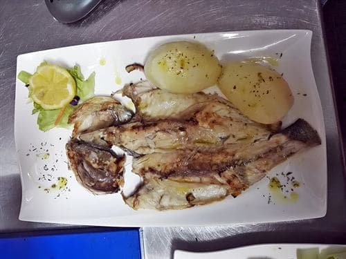 Plato de cocina gallega - Restaurante Casa O Gurés